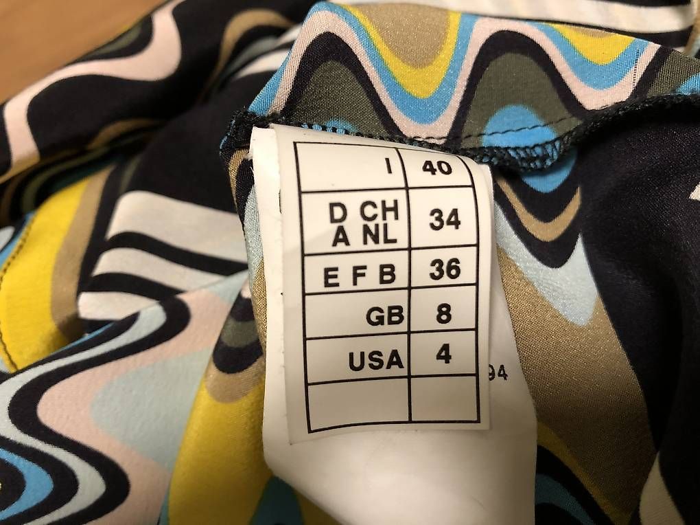 Robes: Wunderschönes Seidenkleid – D'occasion à Kilchberg ZH par bin_sq5j 2