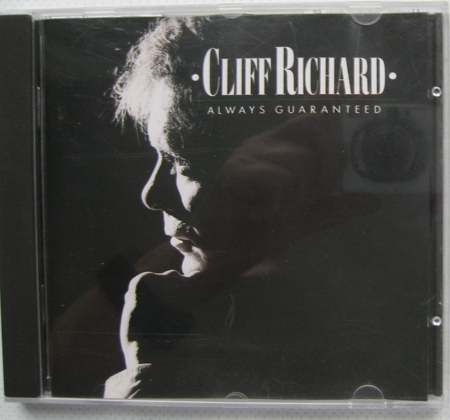 CDs: Cliff Richard - Always Guaranteed (CD) – Gebraucht aus Wettingen von Licht08