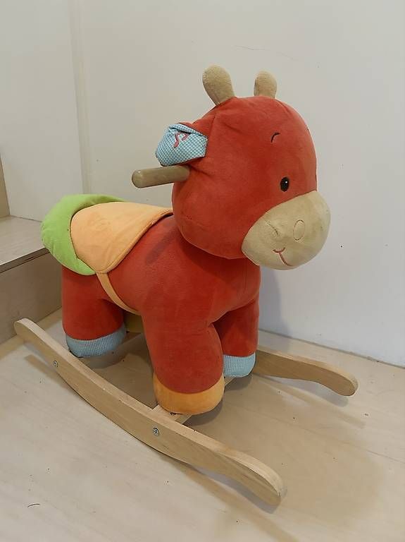 Spielzeuge: Cheval à bascule en peluche  – Gebraucht aus Corsier GE von jennameow 1