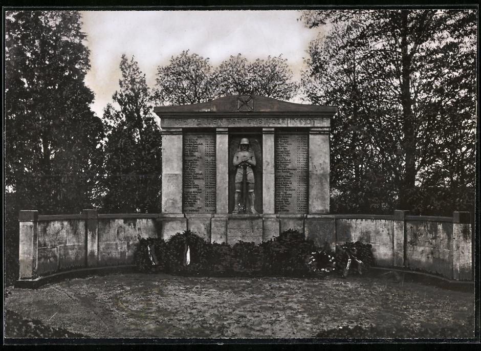 Fotografie & Manifesti: Fotografie Lodersleben, Kriegerdenkmal,  – Usato da Berlin venduto da bartko-reher