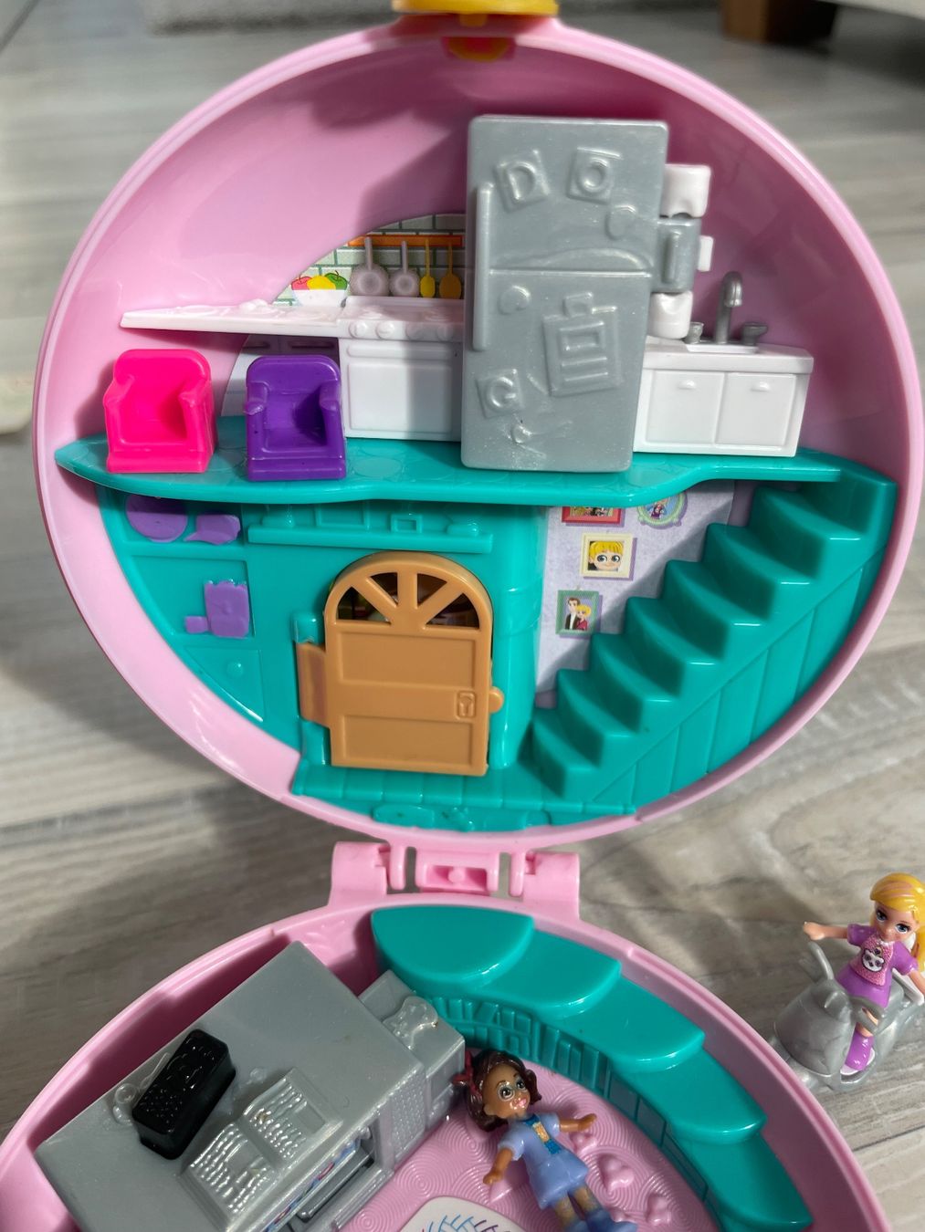 Polly Pocket Carillon: Polly Pocket Schatulle Donut Pyjamaparty – Usato da Hellikon venduto da Giojo 3