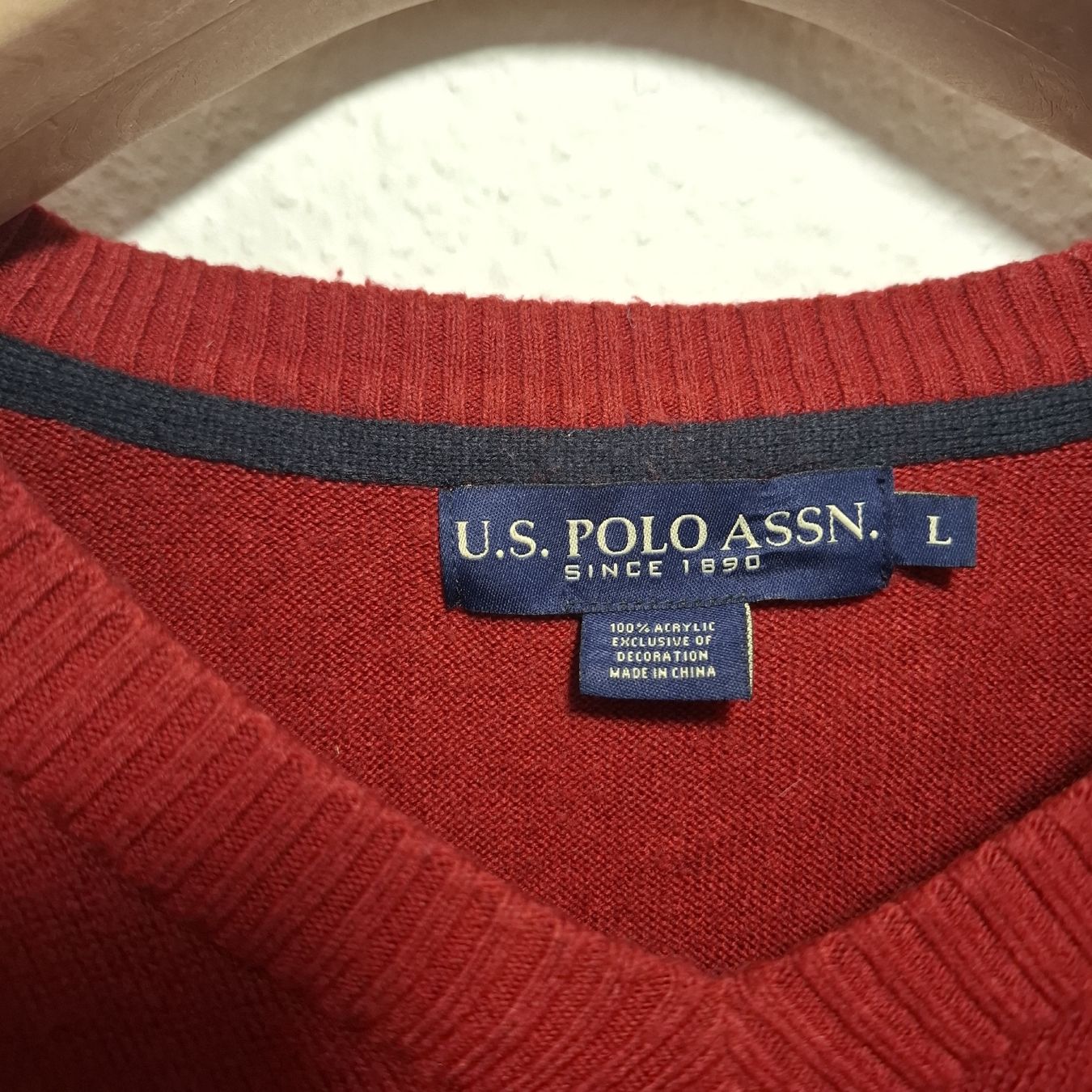 US Polo Pulls & Sweat-shirts: Pull U.S. POLO ASSN. Col V Rouge - Taille L – D'occasion à Le Locle par QualiteExpress 5