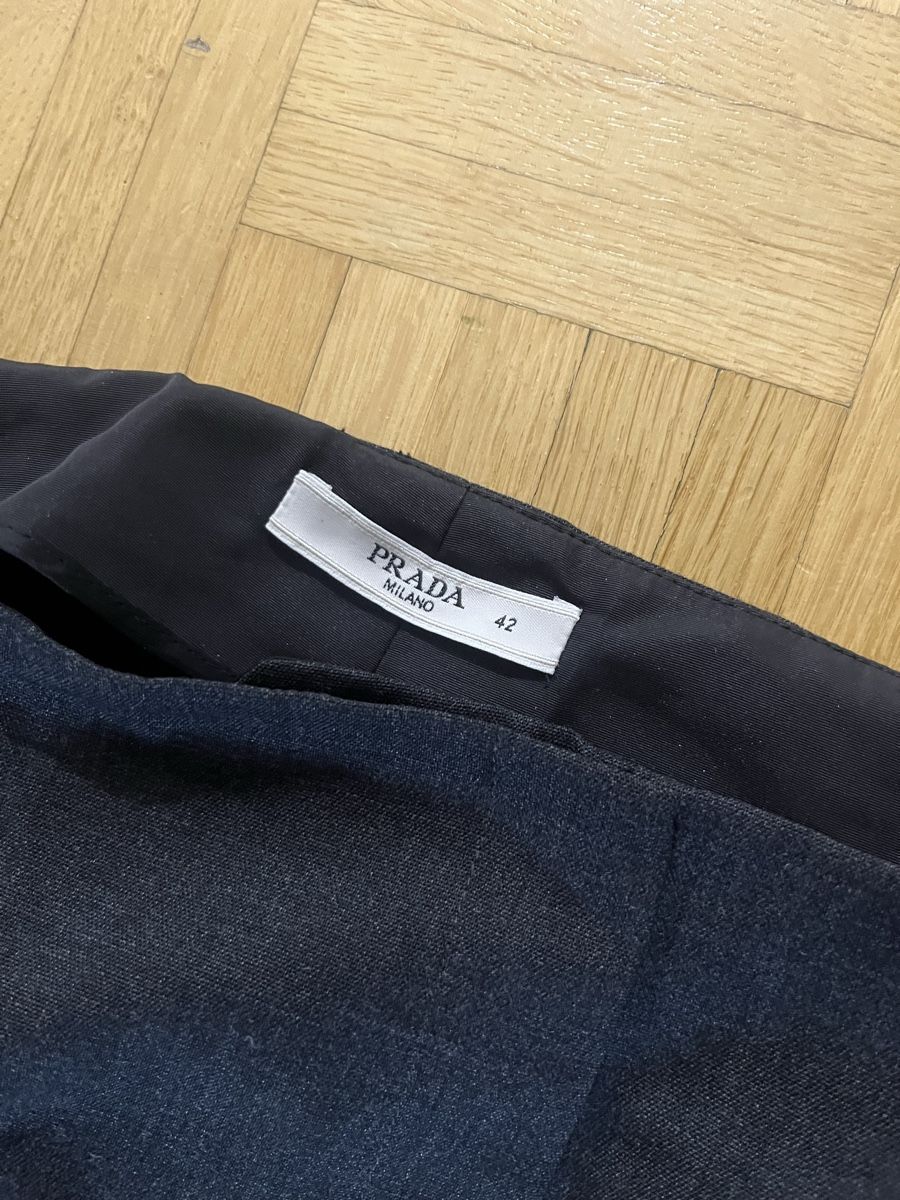 Prada Pantaloni: Original Prada Hose Gr. 42 – Nuovo (secondo la descrizione) da Frauenfeld venduto da Repsol_Vani 2