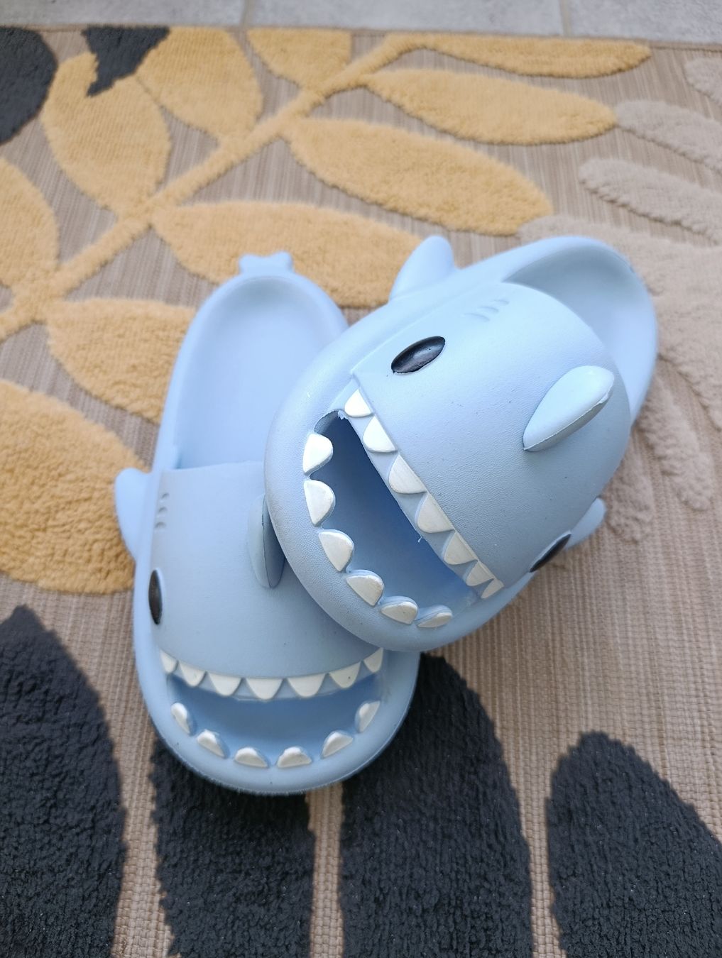 Scarpe da uomo: MULES SHARK BLEU 36-37 – Usato da Sierre venduto da shirley04