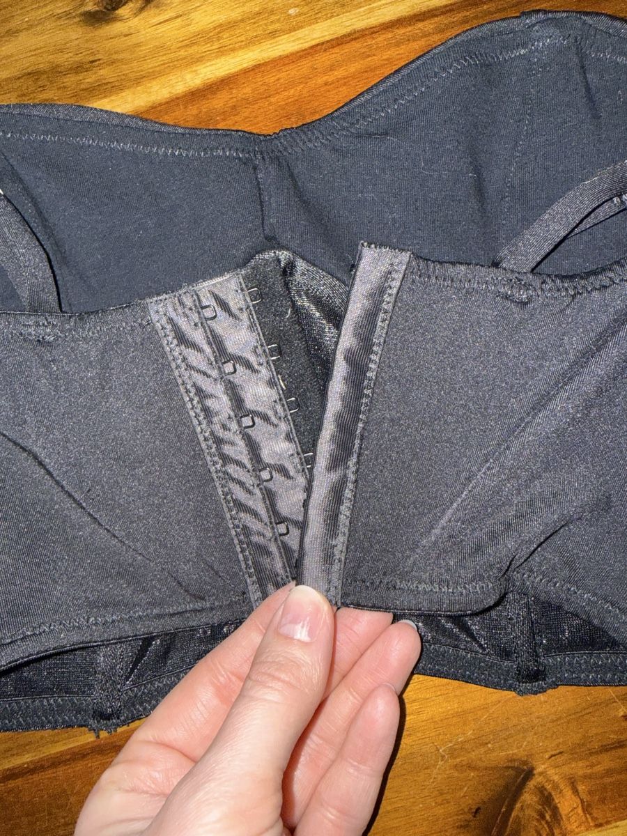 Pepe Jeans Top: Schwarzes Bustier Top – Usato da Luzern venduto da Itsclaire 3