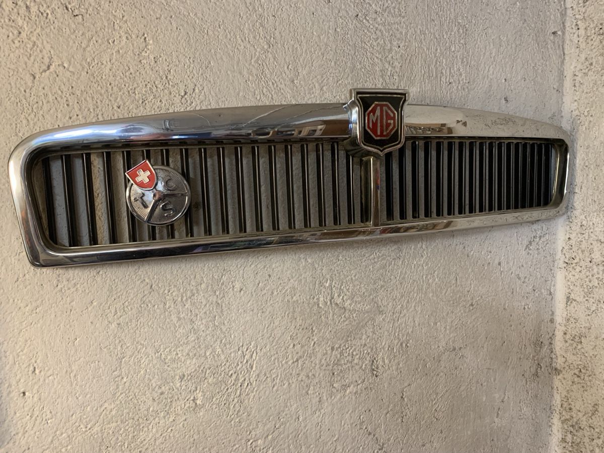 MG Alle Autoersatzteile: Calandre MG bgt et volant – Gebraucht aus Fontainemelon von Funpyd