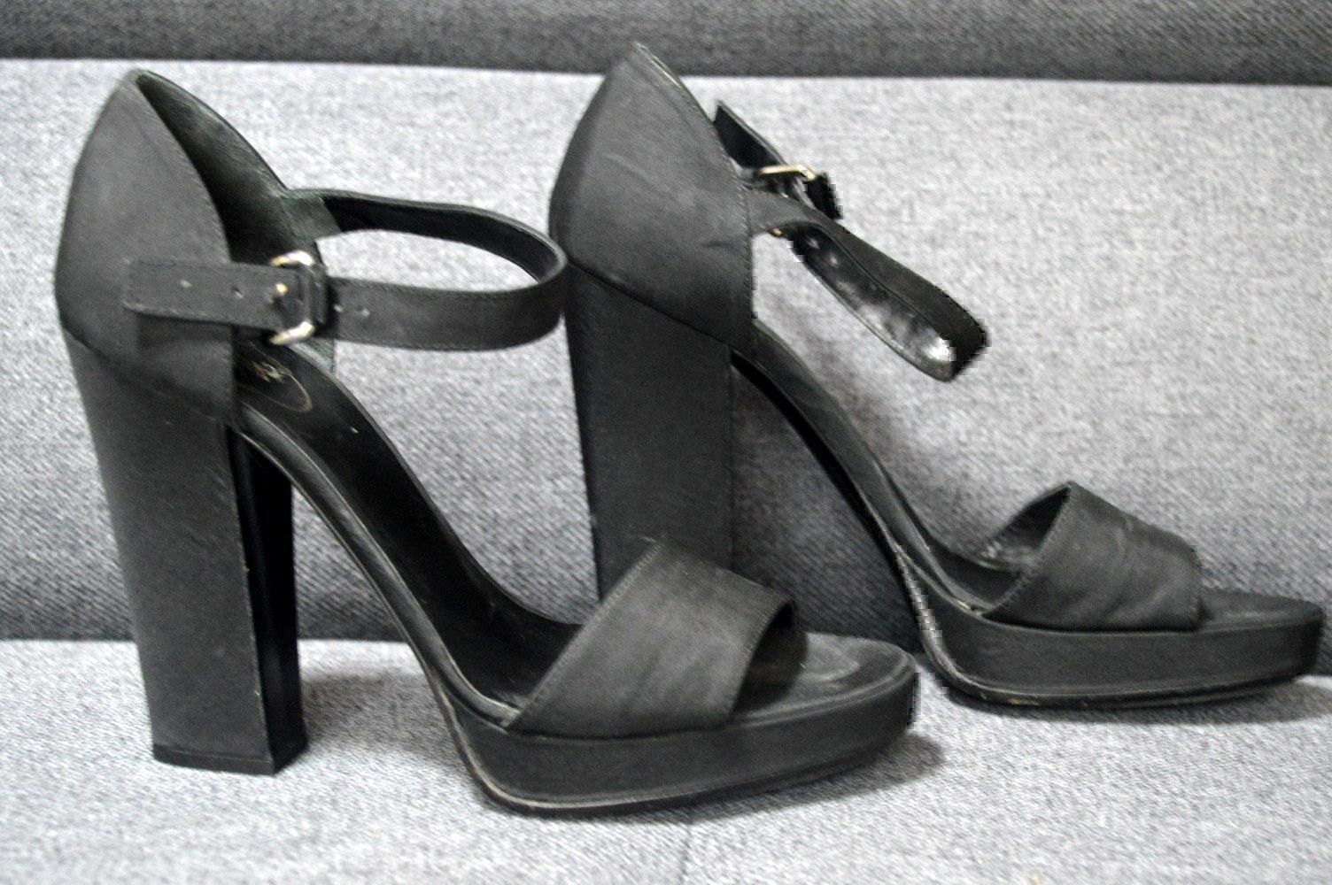 Prada Scarpe da donna: Sandalen / Sandales Prada .39 Seide / soie – Usato da Collonges venduto da Auganien 3