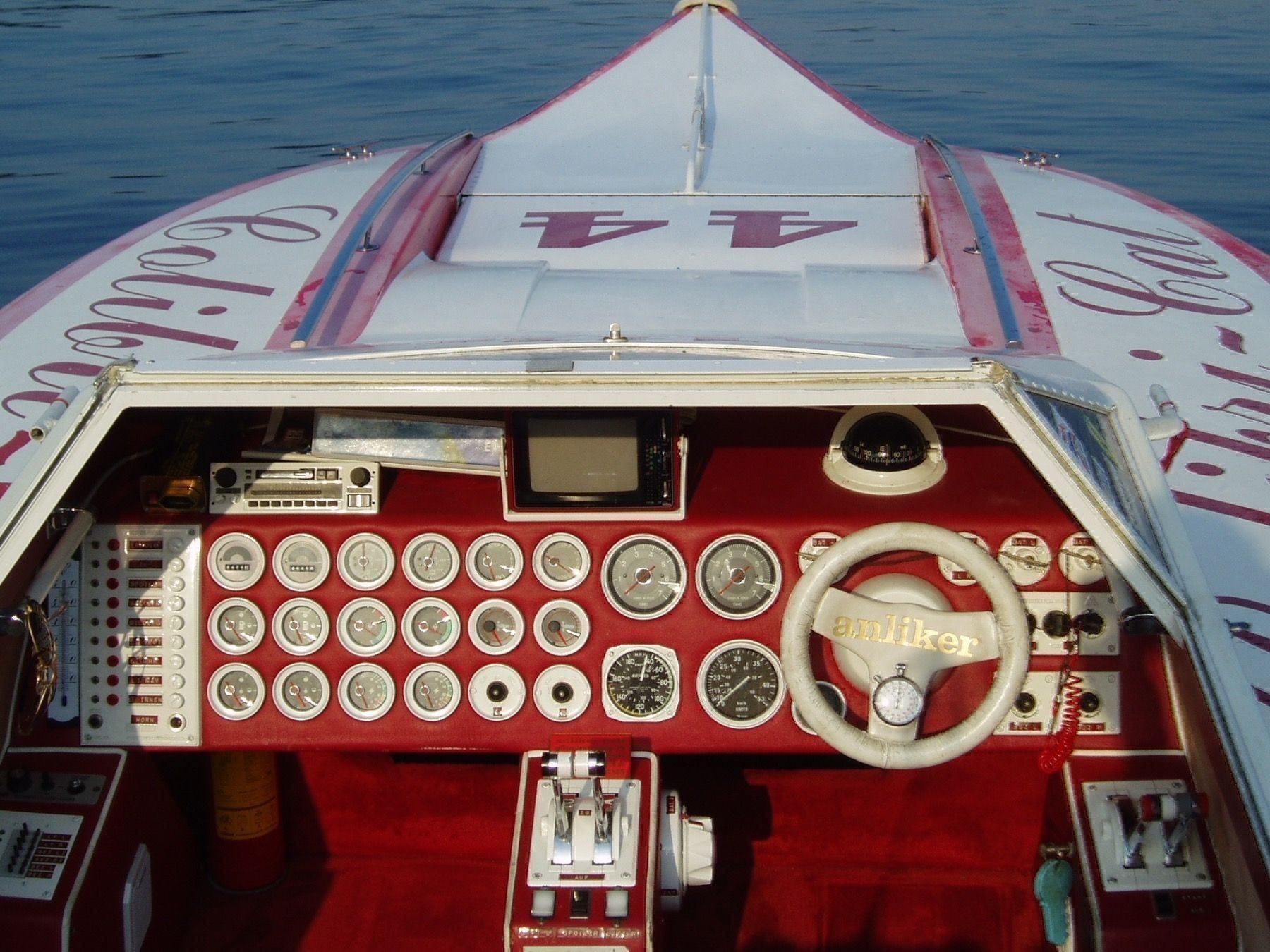 Schweizer Barche: BOOT Colibri Cat 44 Offshore-Power-Boot – Usato da Trimbach venduto da Goldesel0 7