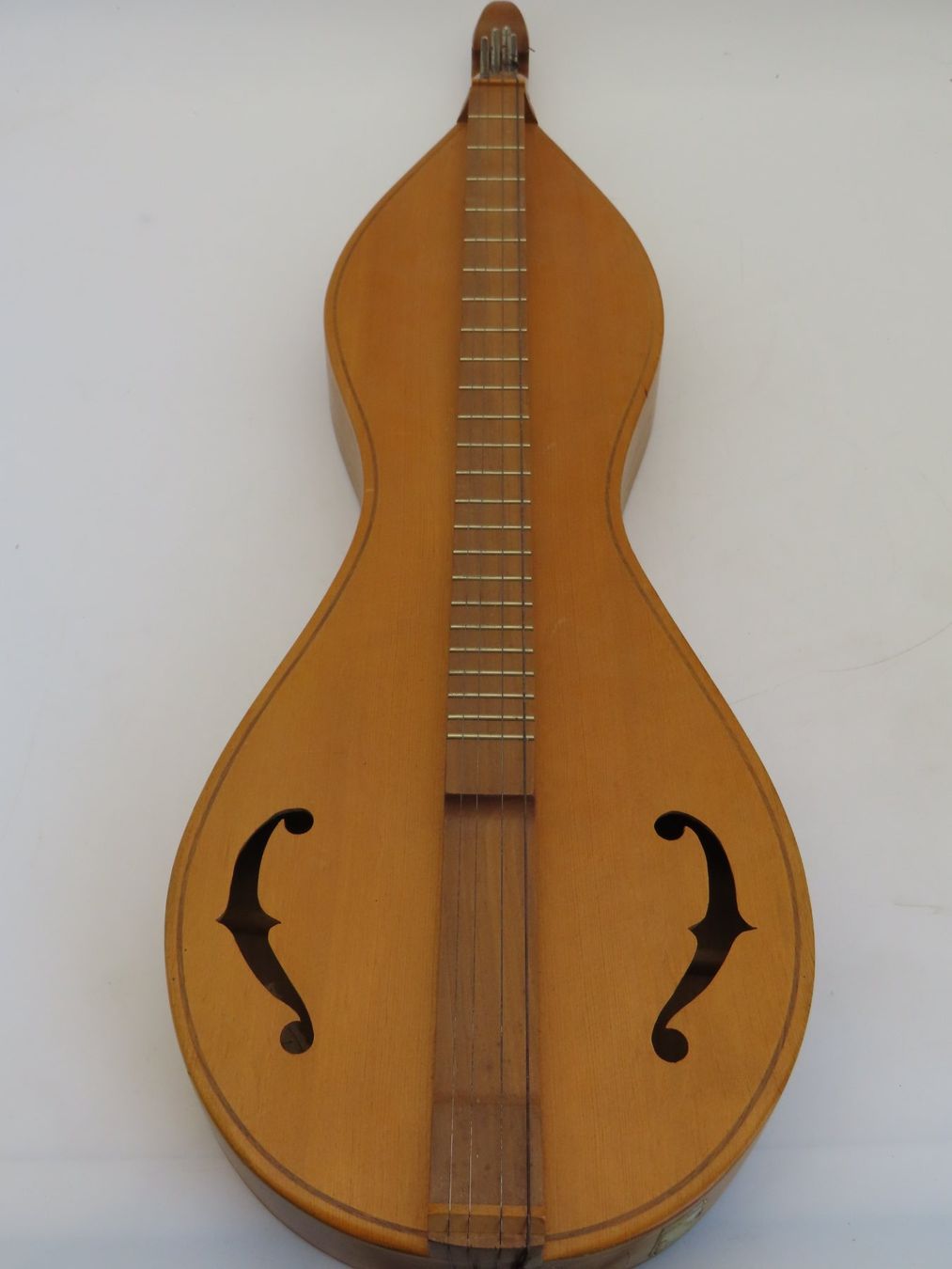 Musikinstrumente: Mountain Dulcimer – Gebraucht aus Reinach BL von WBZ-Flohmarkt