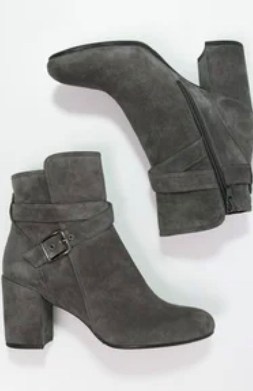 Scarpe da donna: Bottines Deimille en daim gris  - – Nuovo (secondo la descrizione) da Cologny venduto da aidakr 1