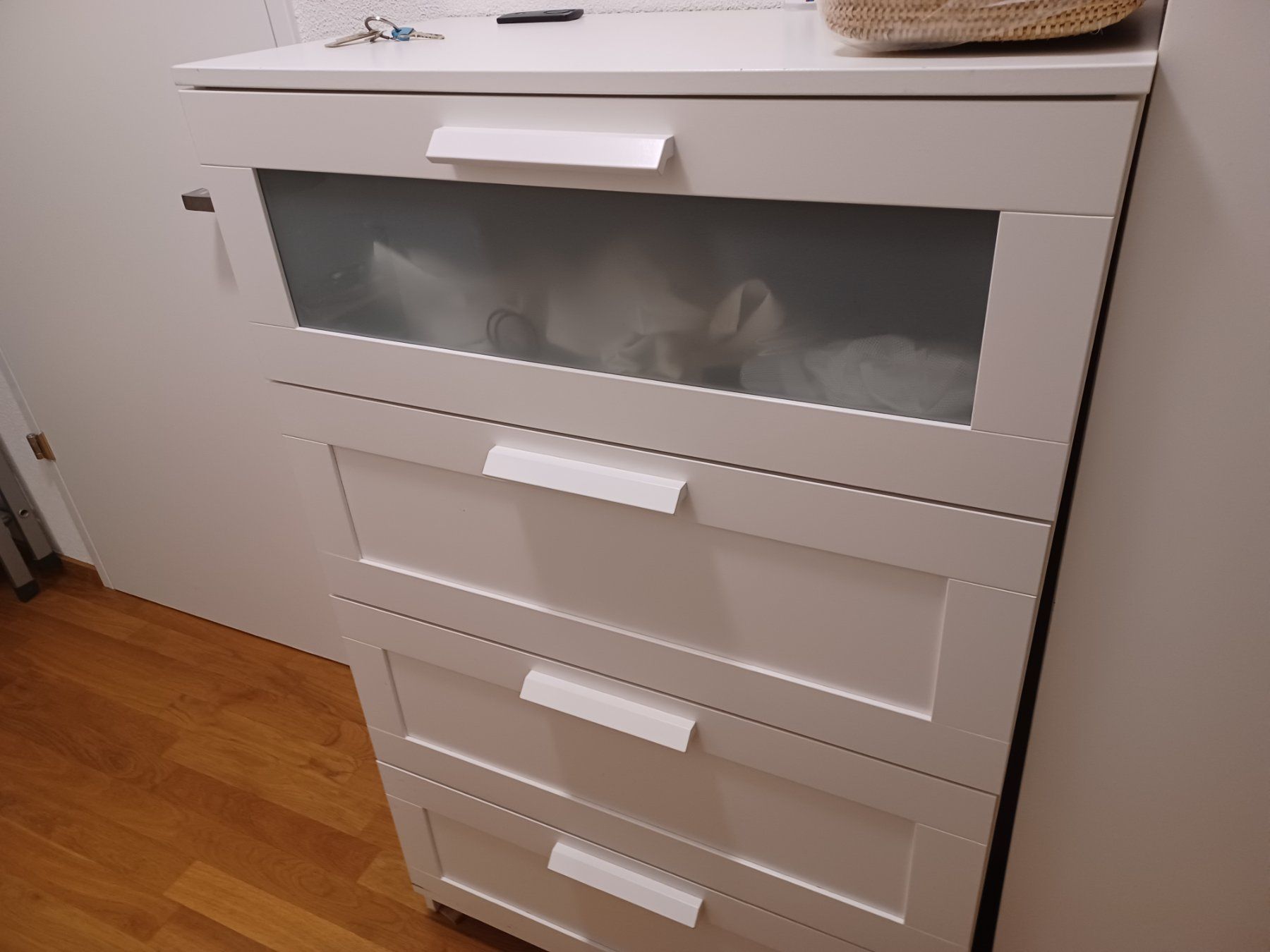 Conforama Cassettiere: Kommode weiss mit 4 Schubladen – Usato da Dinhard venduto da Maffina