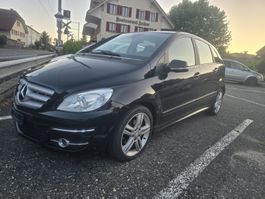 Mercedes Benz B200 Turbo