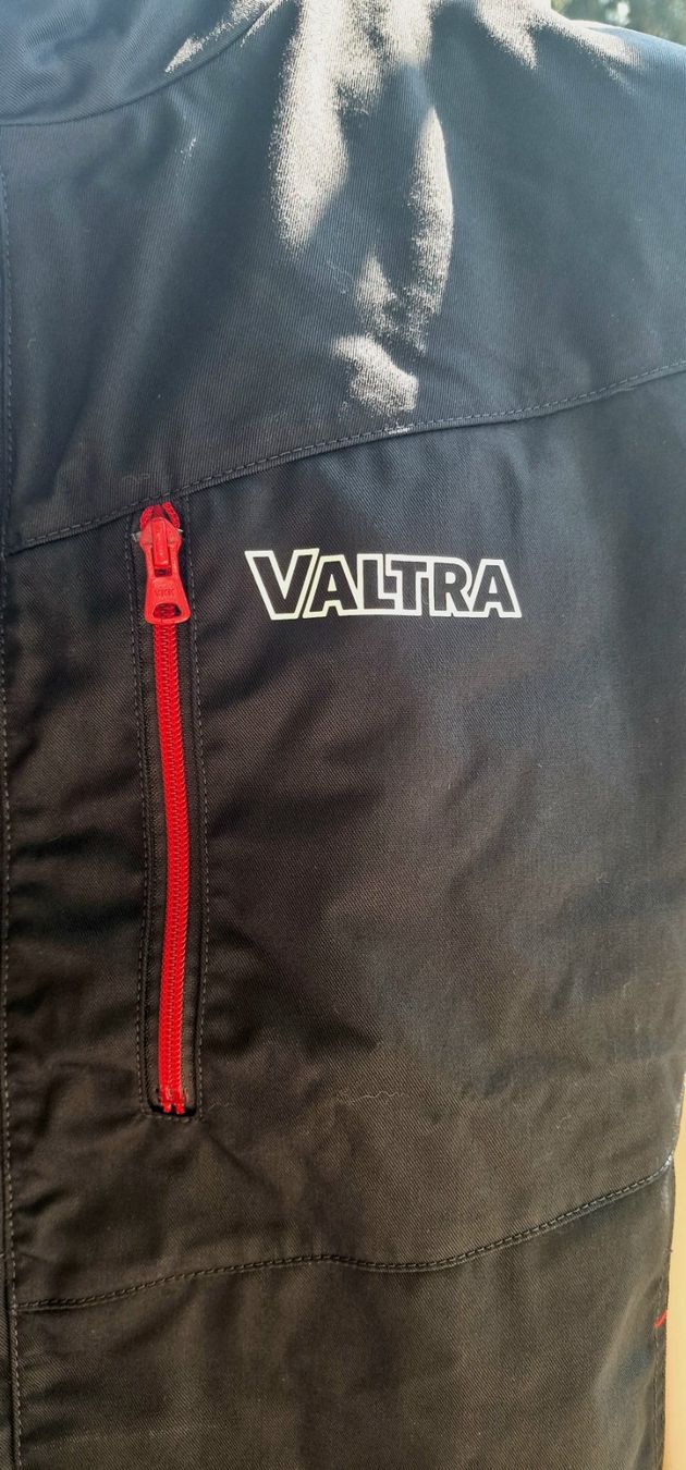 Gilet & Giacche: Valtra Steppweste / Arbeitsweste – Nuovo e nell'imballaggio originale da Reinach AG venduto da Stalder-Technik 2