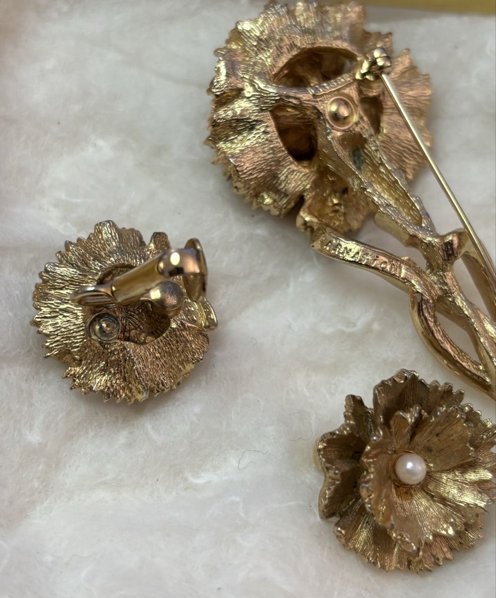 Altri gioielli: Set Vintage BOUCHER Fiore Dorato con Perla e Clip Orecchie – Usato da Wallisellen venduto da nick_1976blu 3