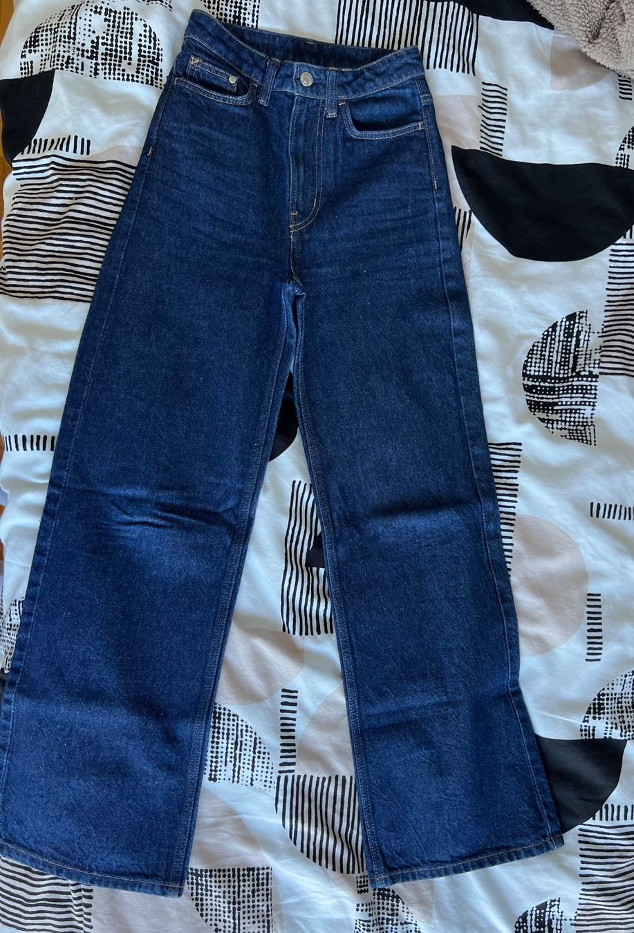 H&M Jeans: Jeans droit – Nuovo (secondo la descrizione) da Bulle venduto da Ecnand