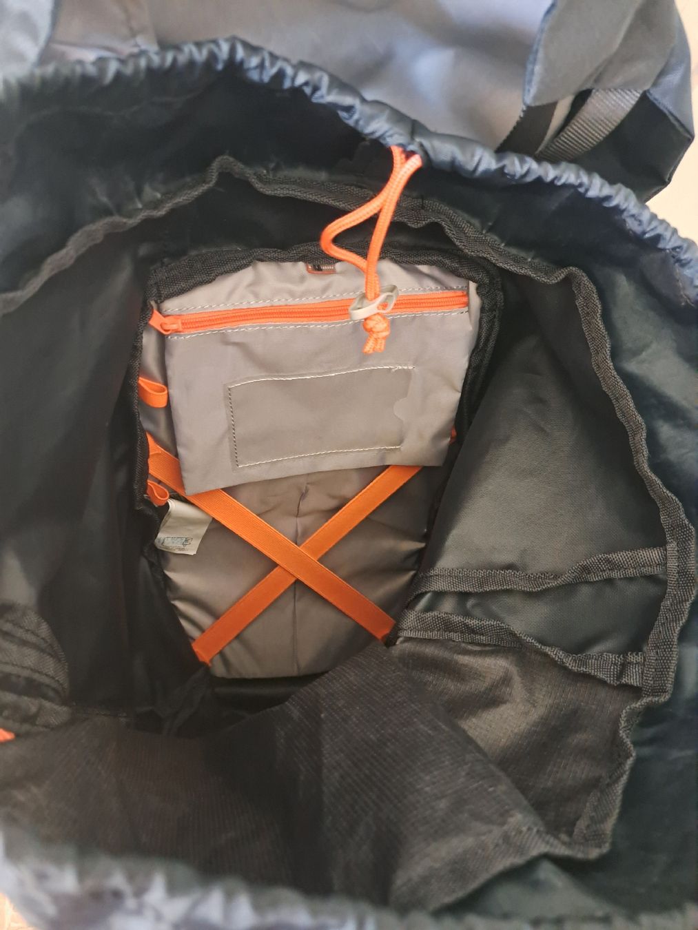 Decathlon Sacs & sacs à dos: Rucksack 28 Liter, Quecha  – D'occasion à Seuzach par nadine.baur84 3