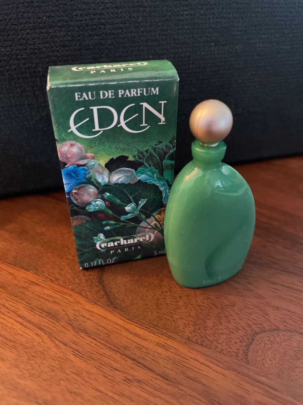 Profumi & Eau de Toilette: cacharel EDEN Eau de Parfum 5 ml Miniatur – Usato da Zürich venduto da plumita 1