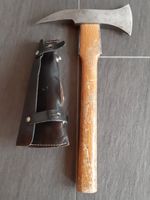 Schönes Altes Feuerwehrbeil. Feuerwehrs Axt. Schweizer Armee