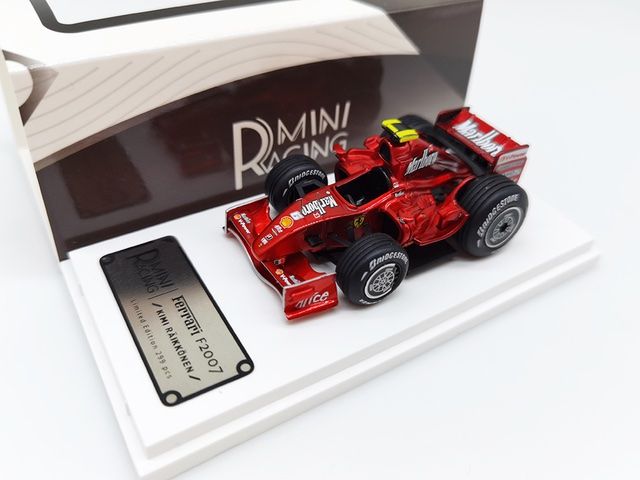 Ferrari F2007 F1 Brésil 2007 Kimi Raikkonen Hotwheels MM0551