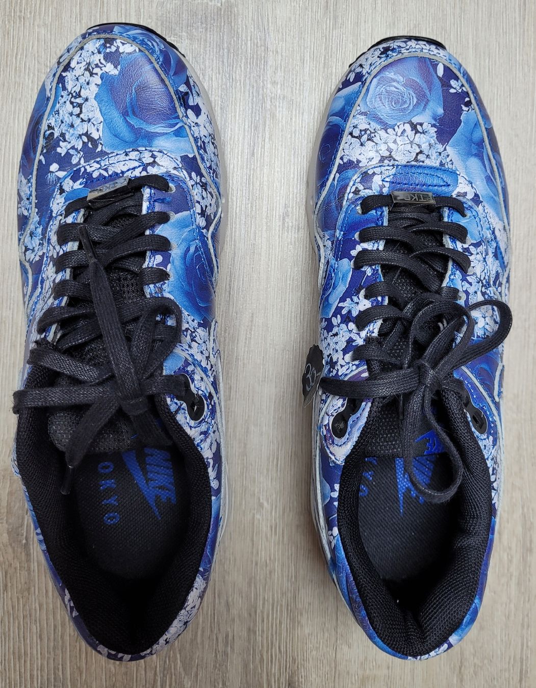 Nike Herrenschuhe: Nike Air Max 1 Tokyo Gr.36 Blumenmuster – Gebraucht aus Münchenstein von sun_mx9b