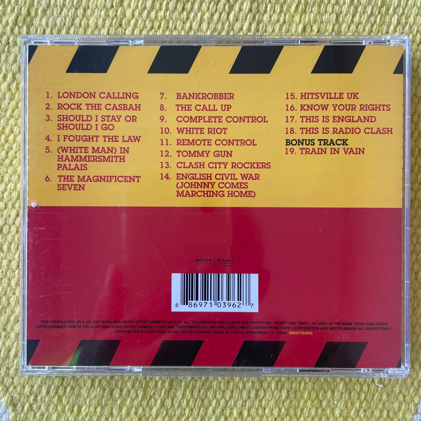 CDs: THE CLASH-THE SINGLES – Gebraucht aus Rorschacherberg von CD-Roli 1