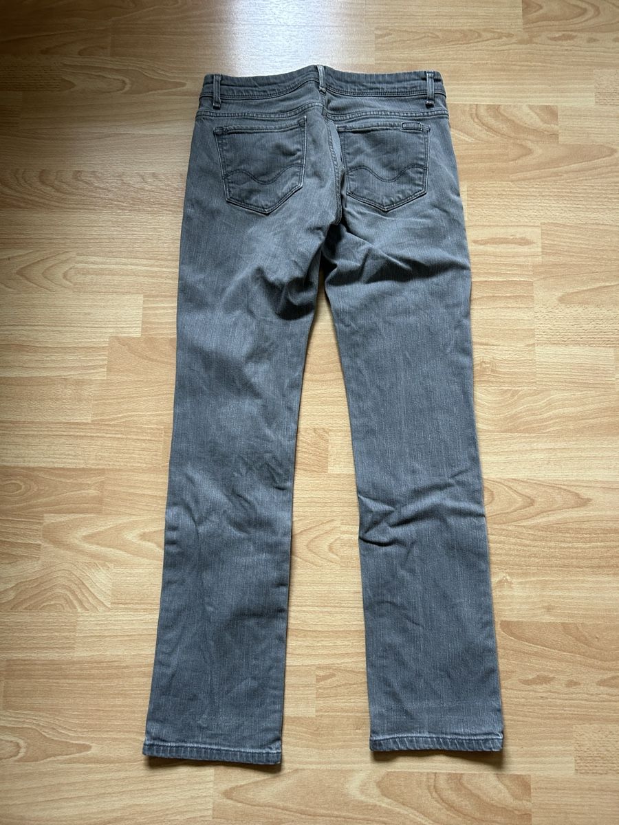 Carhartt Jeans: Carhartt Jeans Gr. 28/32 – Usato da Winterthur venduto da Betty2018 1