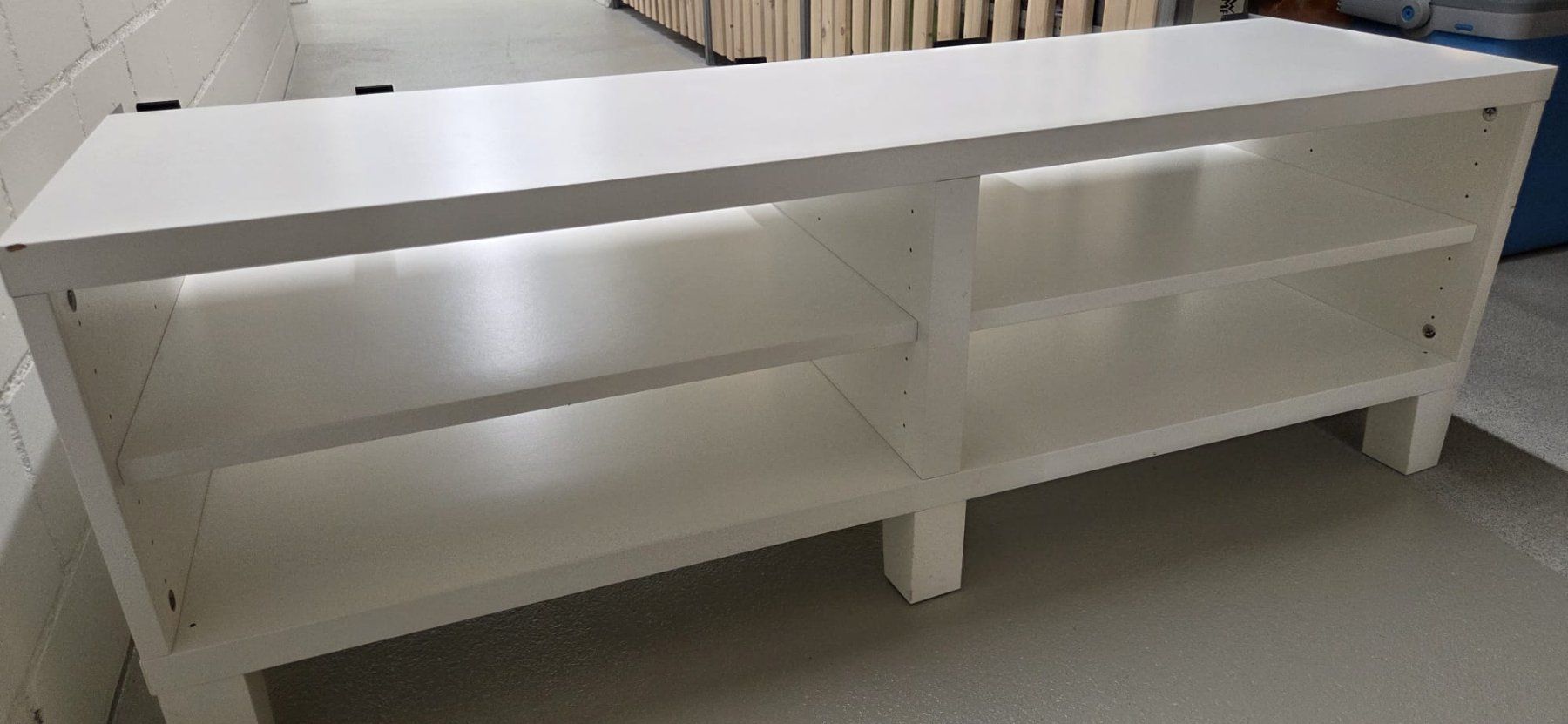 Ikea Mobili TV: gebrauchtes tv möbel von ikea in weiss – Usato da Bern venduto da jmmcano 1