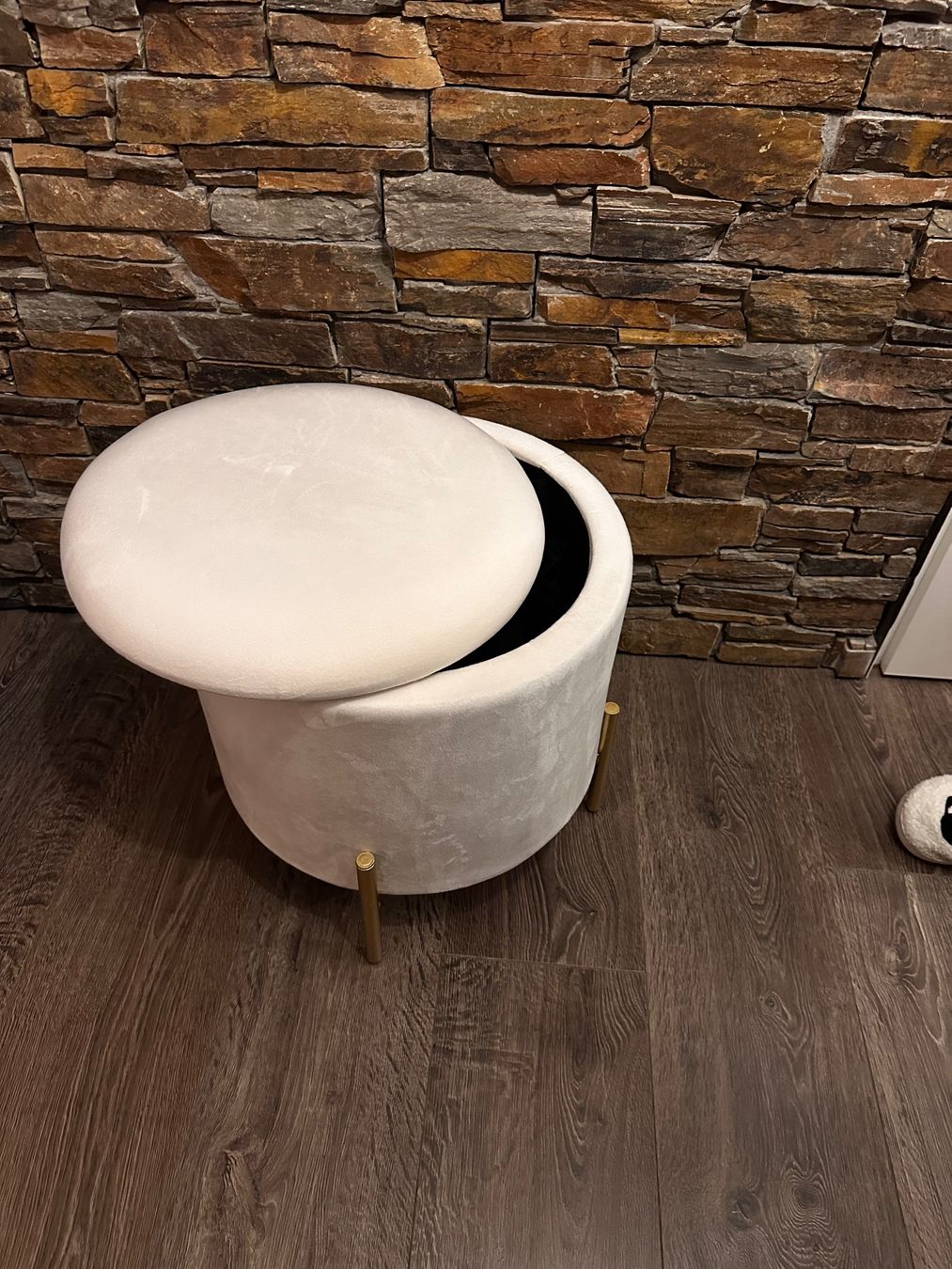 Hocker: Hocker mit Stauraum weiss – Gebraucht aus Dübendorf von bol_h67v 1