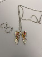 Kette und Kreolen von Schmuckart