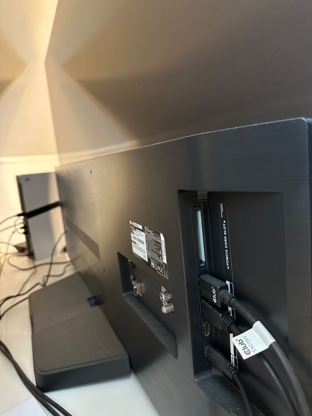 LG Televisori: LG OLED65C9PLA zu Verkaufen – Usato da Zürich venduto da Kiwianer83 1
