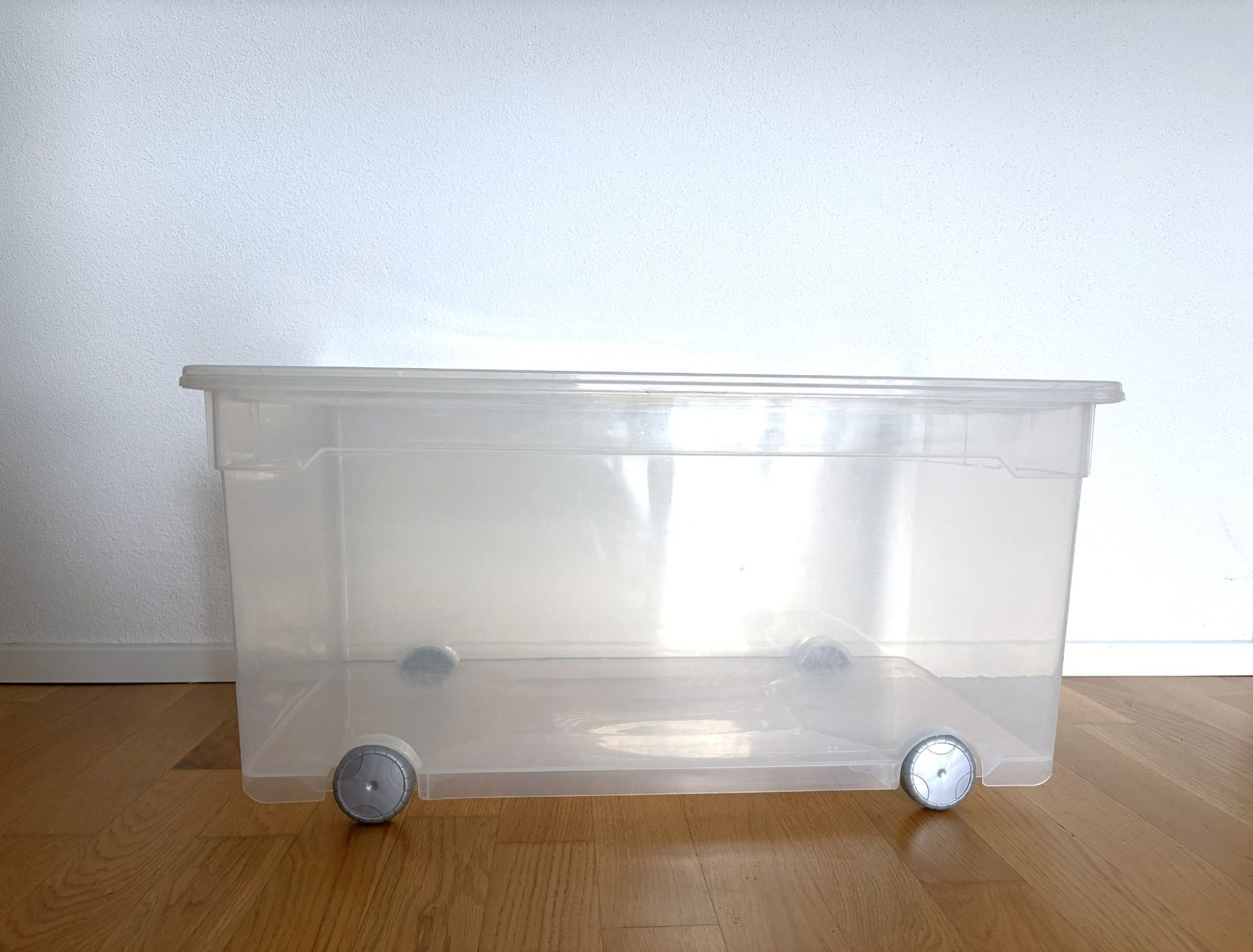 Casse di trasporto: Rotho Aufbewahrungsbox Box Rollbox Haushalt – Usato da Holzhäusern ZG venduto da paula_w