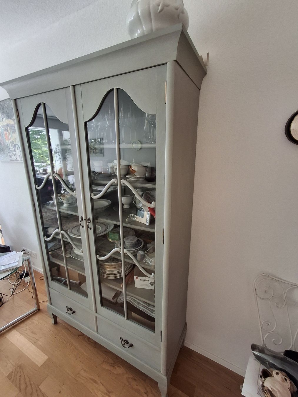 Armadi: Vitrinen Schrank Landhausstil  – Usato da Bäriswil BE venduto da vonys 1