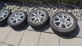 Winterräder 215/55R17 98V auf Alufelgen