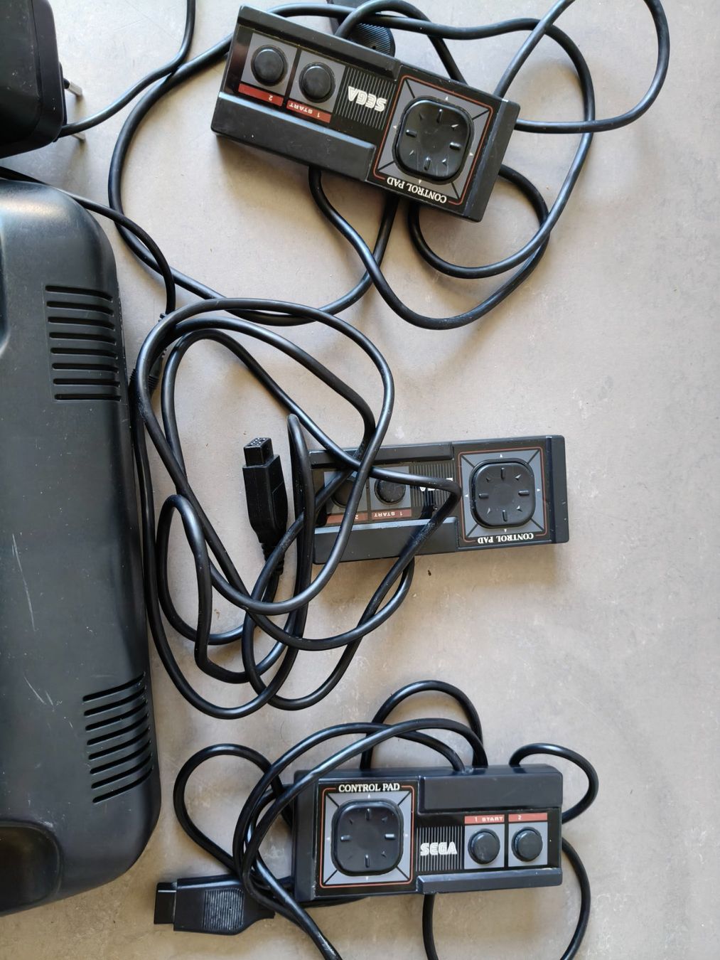 Sega Konsolen: Sega Master System II Konsole mit Spielen - defekt – Defekt aus Zürich von s6000 3