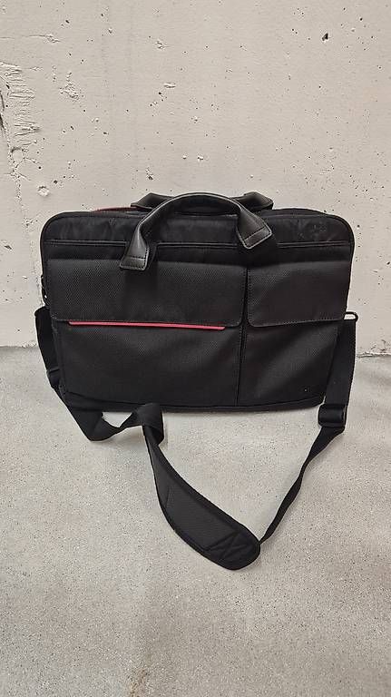 Taschen: Lenovo ThinkPad Laptoptasche  neuwertig – Gebraucht aus Luzern von jef_k9fb 2
