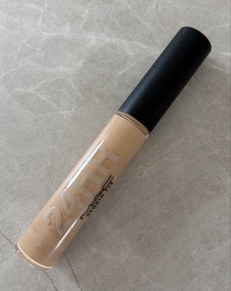 Mac Cosmetics Maquillage: MAC Cosmetics Studio Fix 24-hour Concealer NC24  – Neuf (Voir description) à Degersheim par Starkigel 1