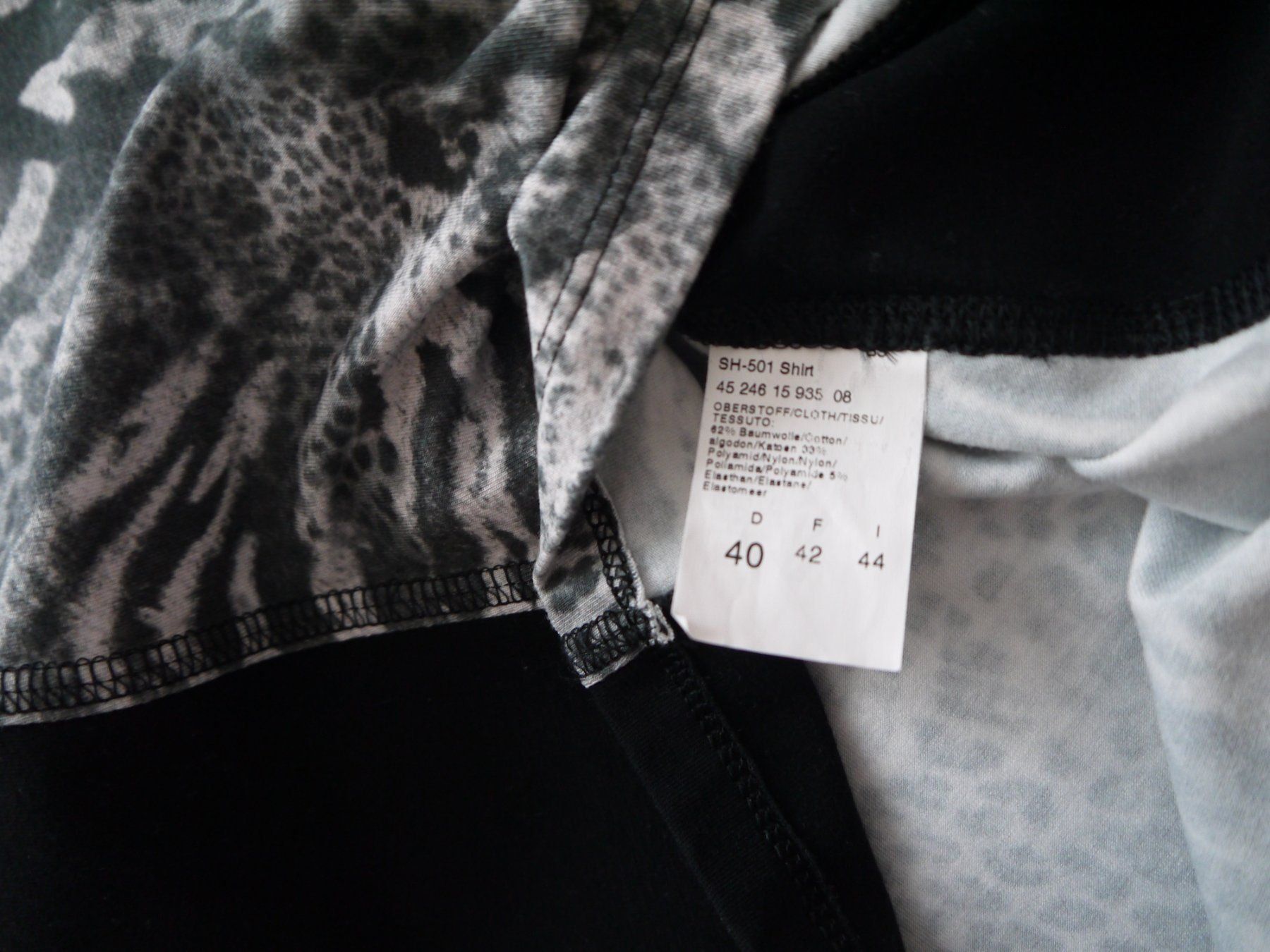 Airfield T-shirt: Airfield T-Shirt Gr. 38/40 Leoprint – Usato da Untervaz venduto da AndreaC04 2