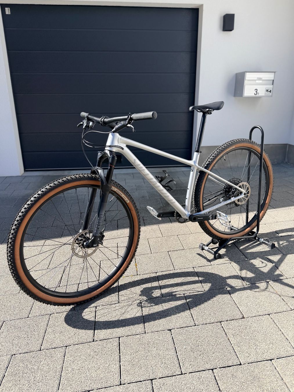Specialized Velos: Specialized Chisel HT Mountainbike, Top Zustand, Grösse M – Gebraucht aus Mühlethal von Whiteliner