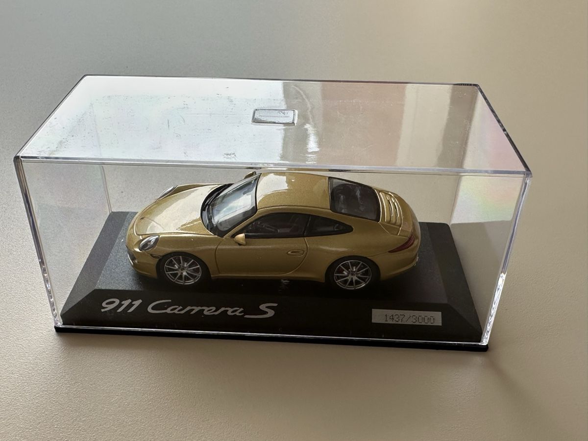 Porsche Modellini d'auto: Porsche Modellauto 911 Carrera S – Nuovo e nell'imballaggio originale da Zürich venduto da elsoca 5