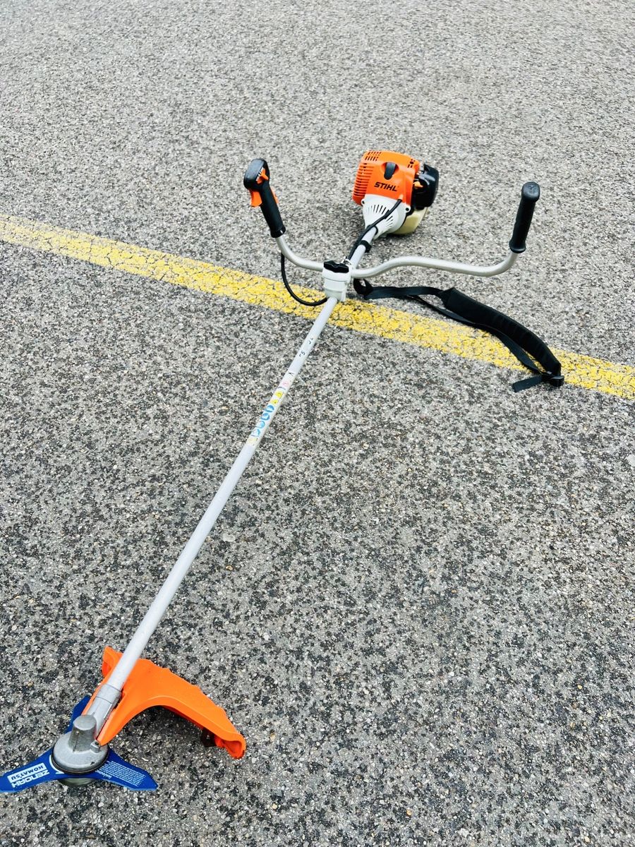 Stihl Tutti gli attrezzi: Rasentrimmer Stihl FS 130 R – Usato da Urdorf venduto da mas_5wfz 1