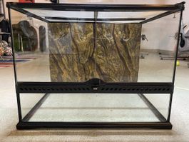 Terrarium mit Zubehör für Reptilien