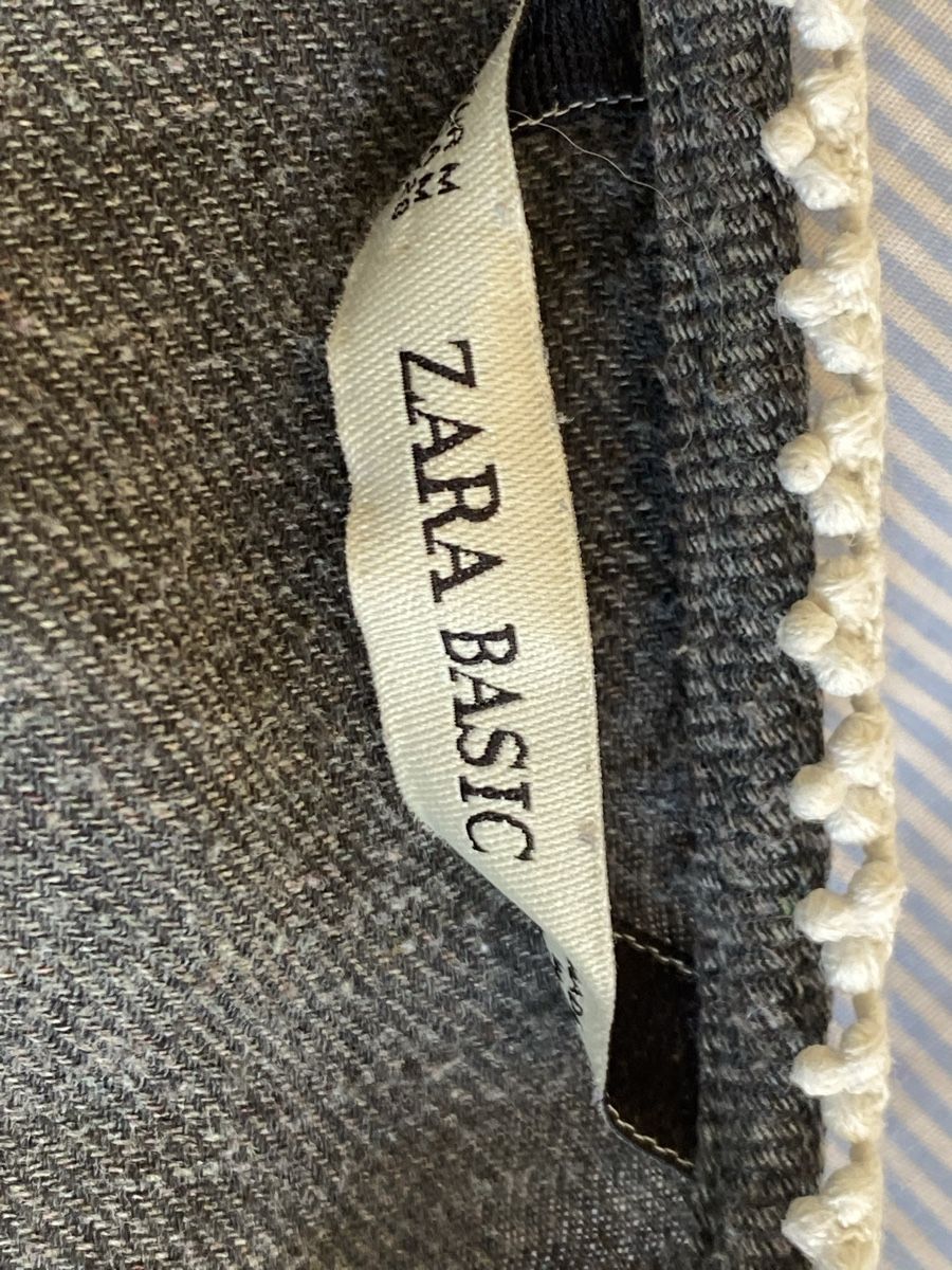 Zara Camicette: Zara Basic Bluse, grau mit Spitze, Grösse M  – Usato da Chur venduto da KUMI2024 1