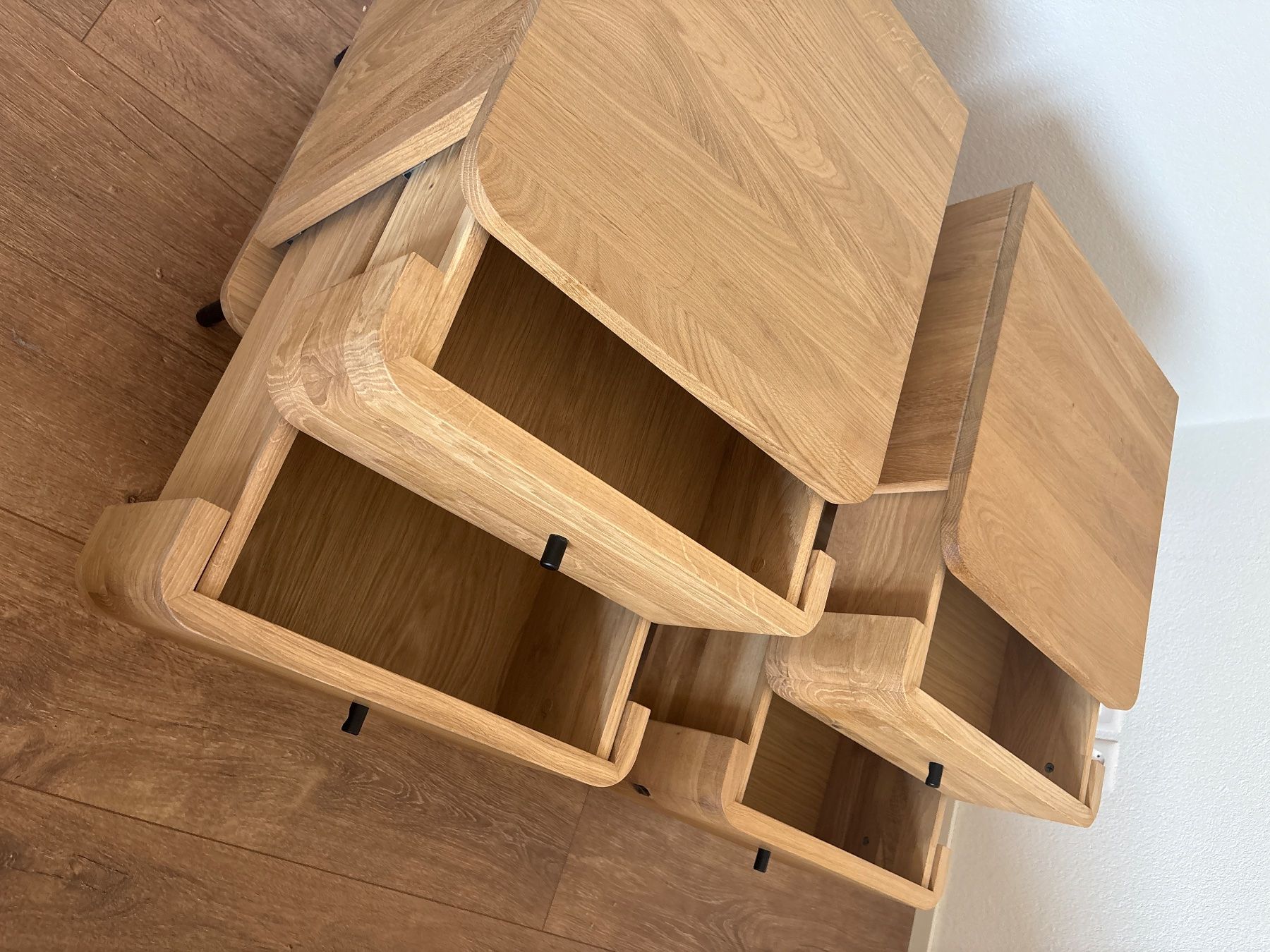 Pfister Commodes: 2 Nachttische von Möbel Pfister Neu – Neuf (Voir description) à Kilchberg ZH par bau_x7vy 2