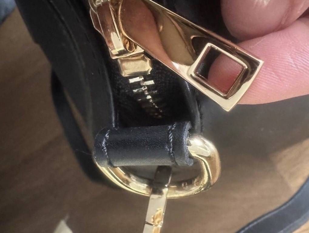 Taschen für Damen: Schwarze Tasche "Givenchy style" – Gebraucht aus Uetikon am See von randag88 2