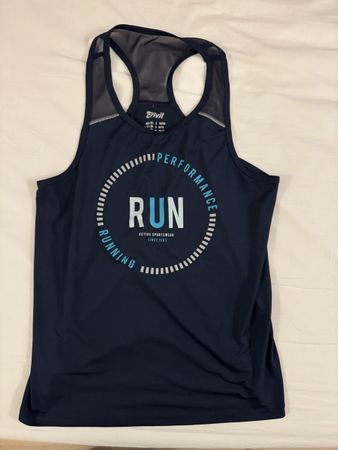 Magliette sportive- nuove