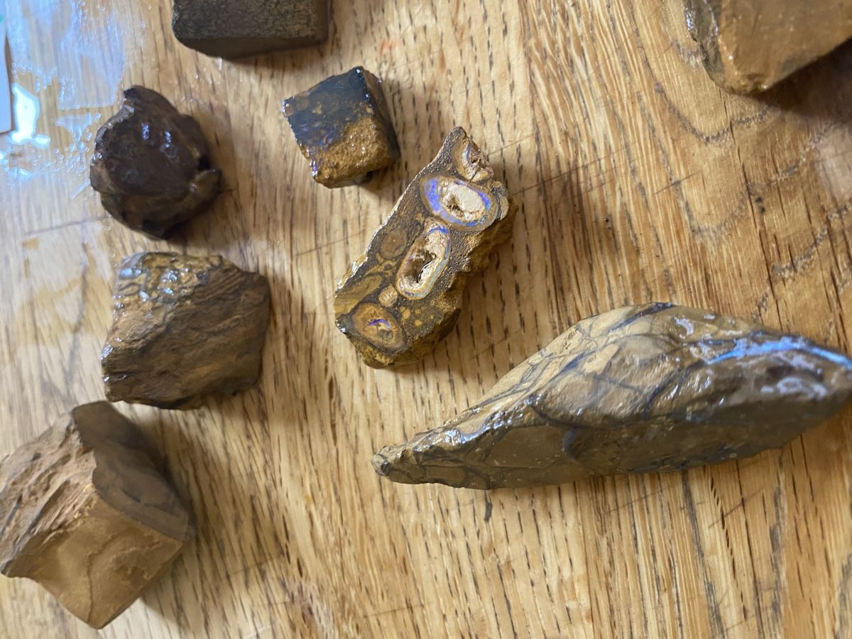 Pietre preziose: 13 Boulder Rohopale – Usato da Flawil venduto da Naphtali