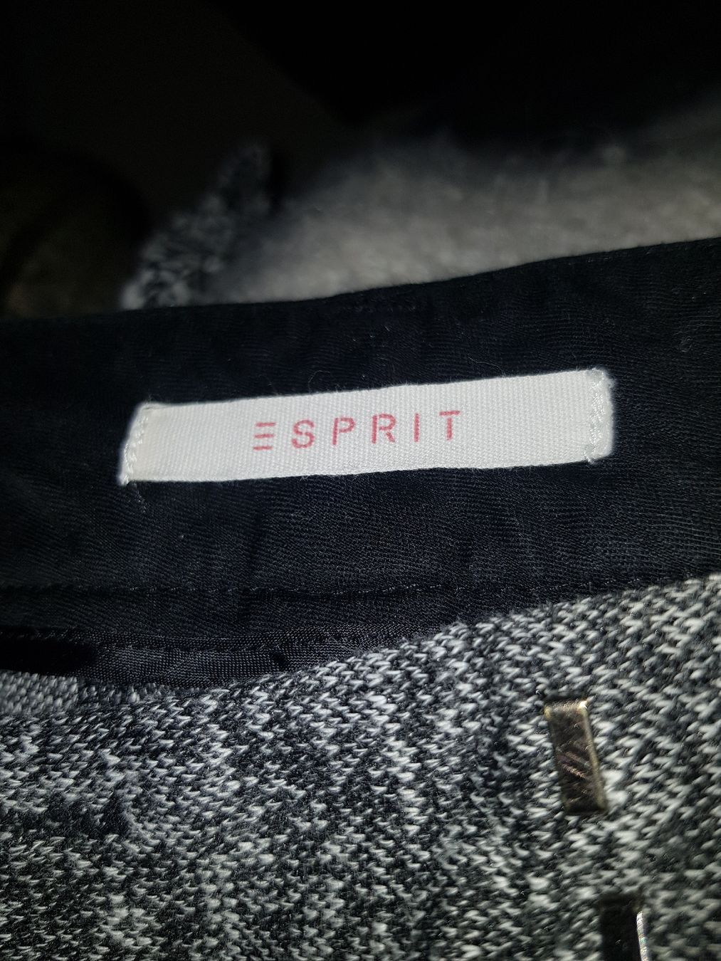 Esprit Pantaloni: Hose Gr 30 – Usato da Opfikon venduto da Annanet 4