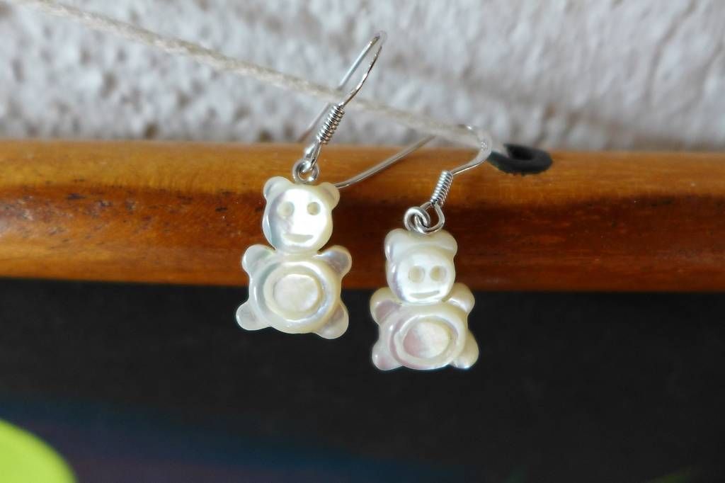 Ohrringe & -stecker: Perlmutt Teddybär-Ohrringe. 925er Sterlingsilber. – Neu und originalverpackt aus Ebnat-Kappel von Zearara 3