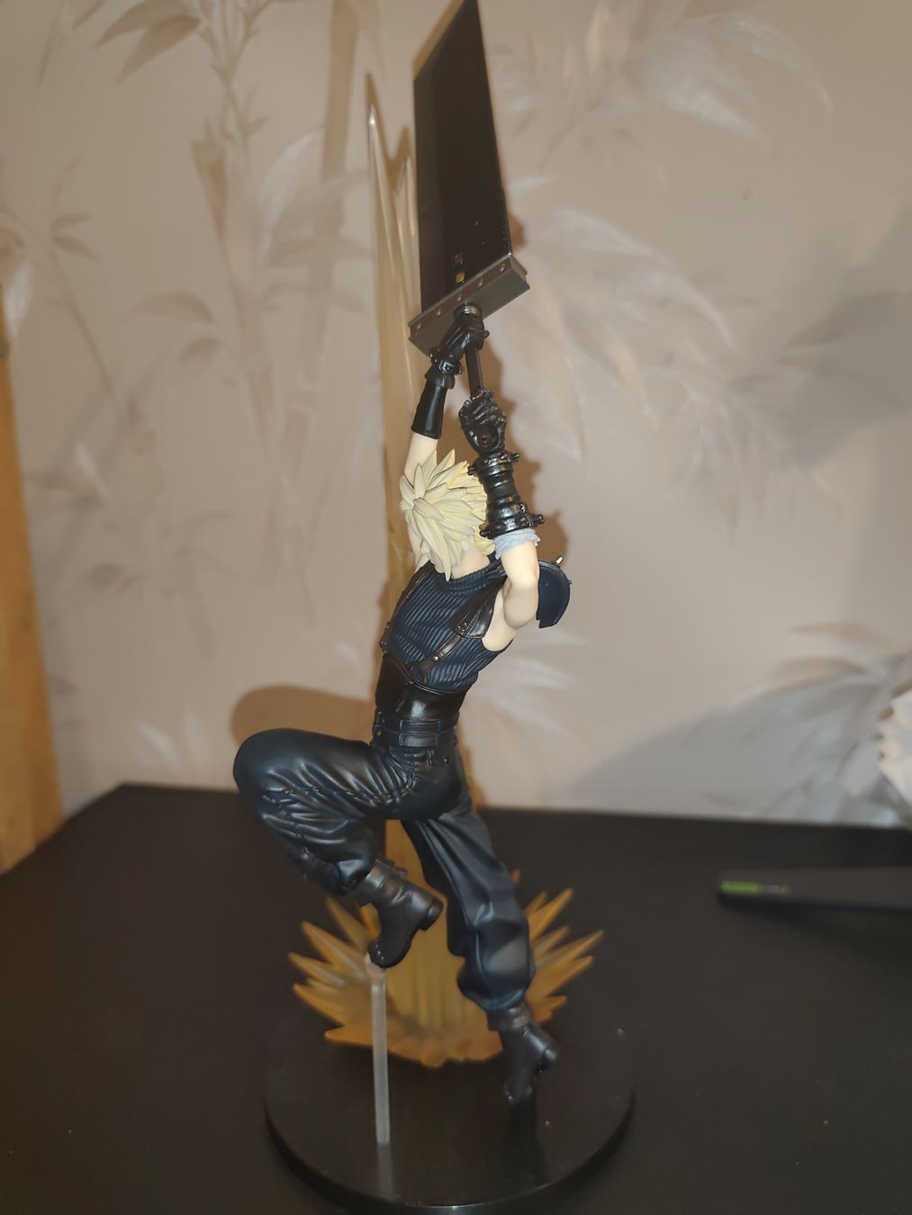 Figuren: Cloud Strife, Final Fantasy VII Figur, mit Original Verpacku – Neu (gemäss Beschreibung) aus Oberentfelden von can_wtt8 1