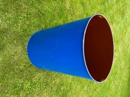 Massives 220 Liter Stahfass
